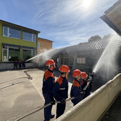 Bild vergr&ouml;&szlig;ern: Herbst&uuml;bung Jugendfeuerwehr 2025