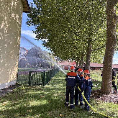Bild vergr&ouml;&szlig;ern: Herbst&uuml;bung Jugendfeuerwehr 2025