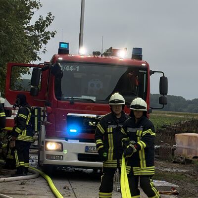 Bild vergr&ouml;&szlig;ern: Feuerwehr&uuml;bung